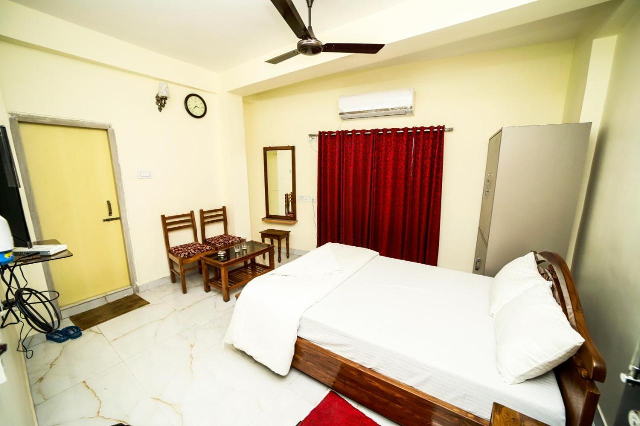 Rishika Guest House And Banquet كولكاتا المظهر الخارجي الصورة
