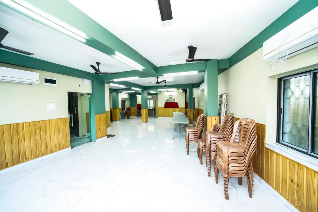 Rishika Guest House And Banquet كولكاتا المظهر الخارجي الصورة