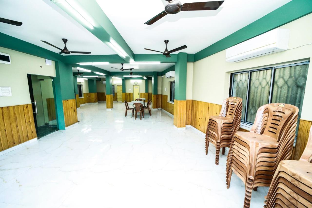 Rishika Guest House And Banquet كولكاتا المظهر الخارجي الصورة